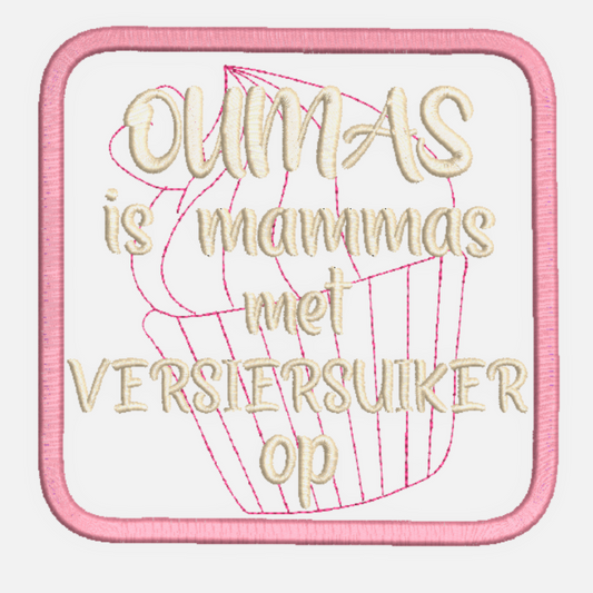 This is an image of a coaster machine embroidery design featuring the Afrikaans quote "Oumas is mammas met versiersuiker op." This coaster machine embroidery design is perfect for making coaster mother's day gifts for mom and grandma.